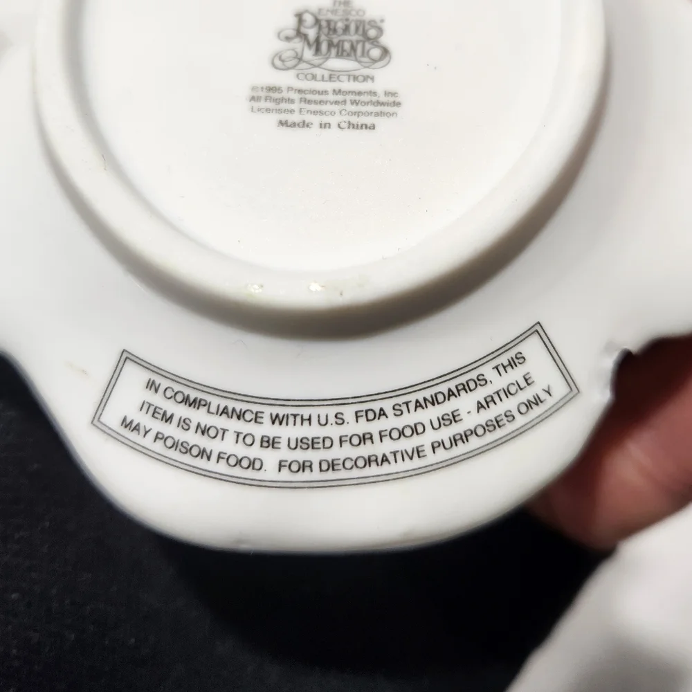 Merry Christmas Precious Moments Decorative Plate - Picture 3 of 3
